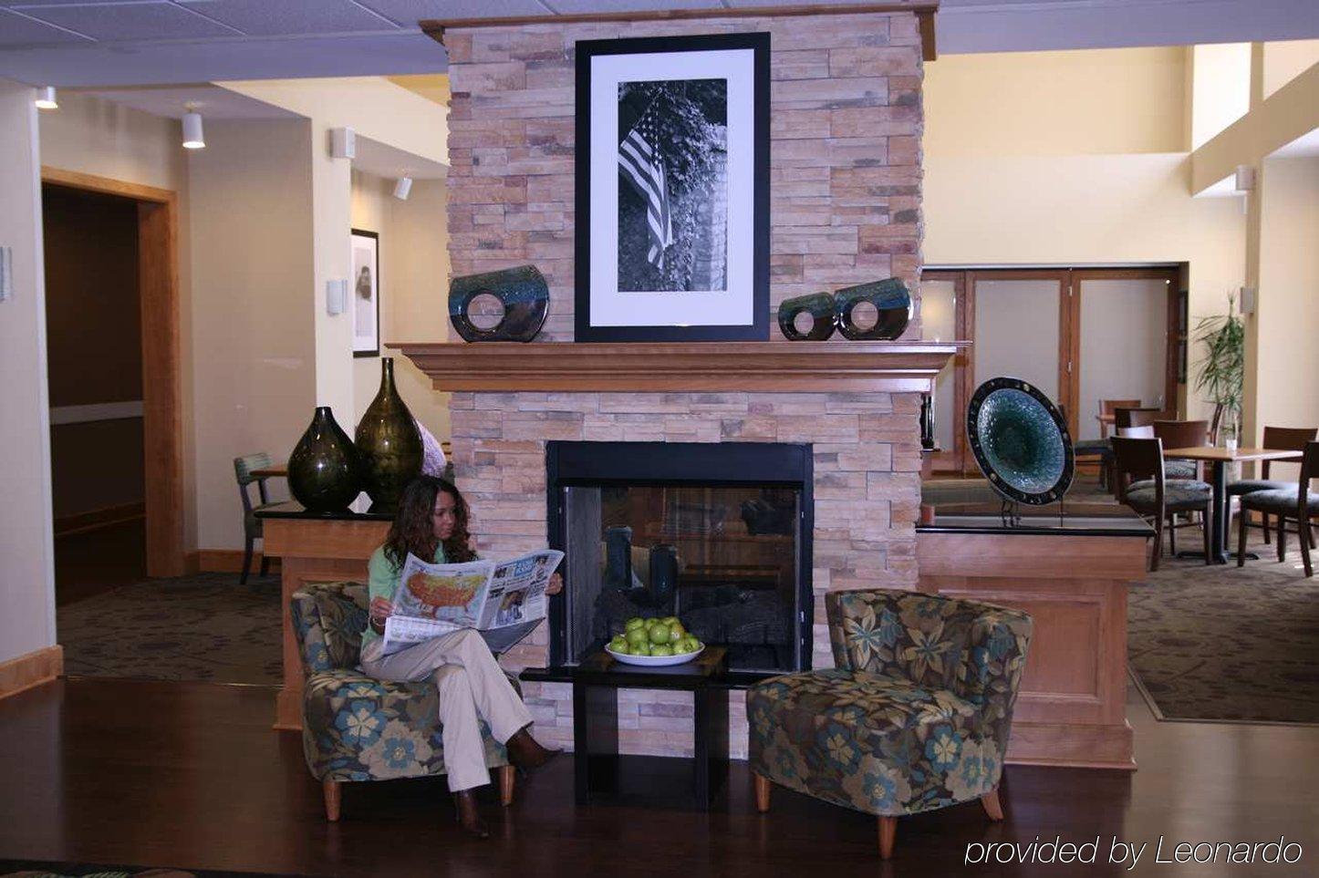 Hotel Hampton & Canton North Canton