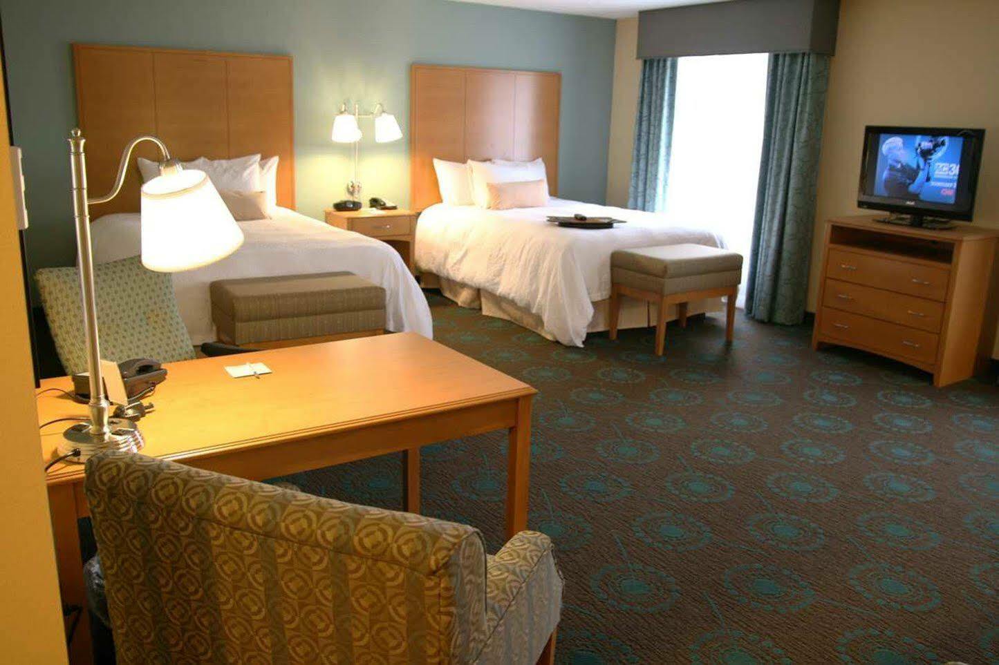 Hotel Hampton & Canton 3*